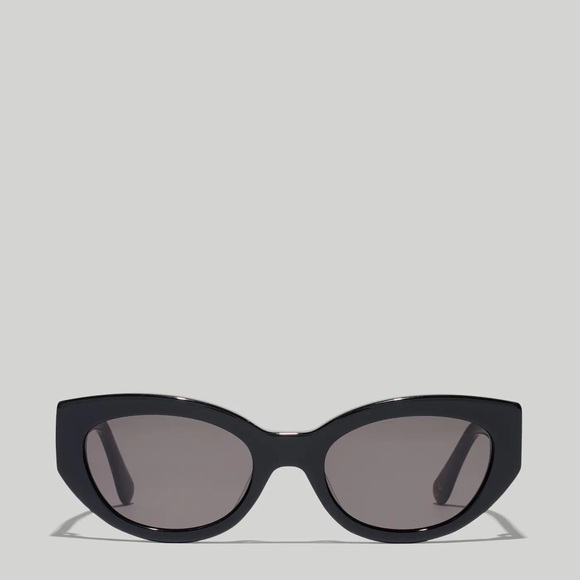 Madewell Demmera Black Sunglasses - Picture 4 of 4